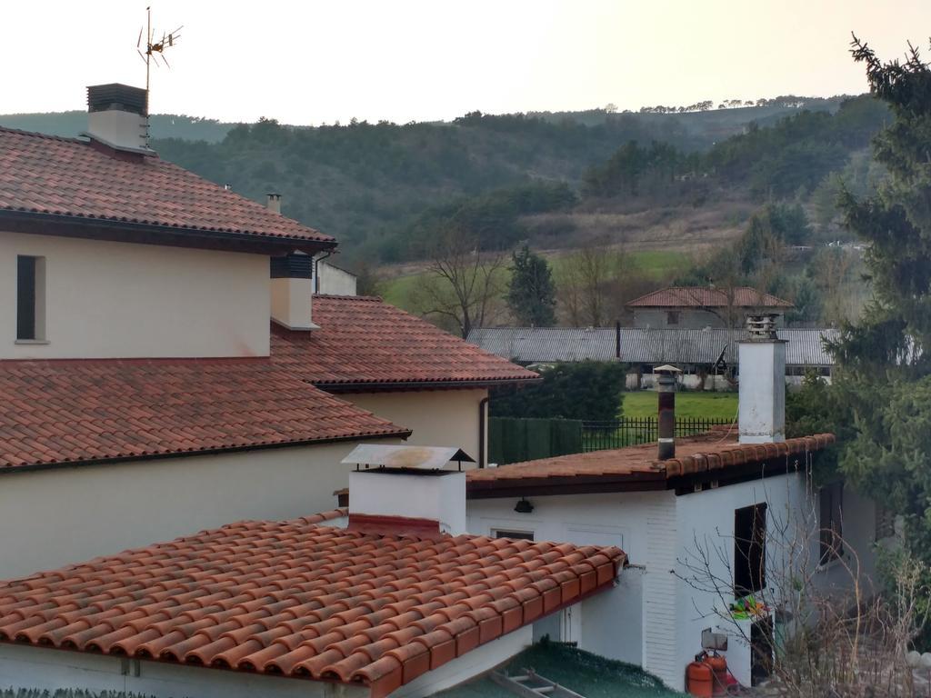 Penzion Casa Tau Larrasoana Exteriér fotografie